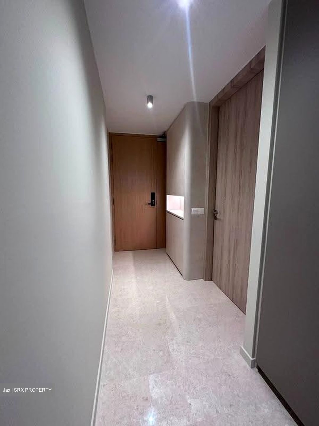 The Tre Ver (D13), Condominium #607522101